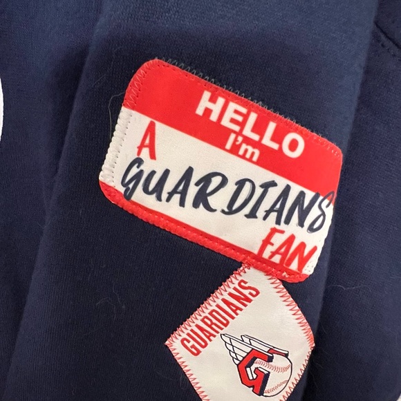 WEAR by Erin Andrews Cleveland Guardians Cropped Hoodie - Picture 4 of 6